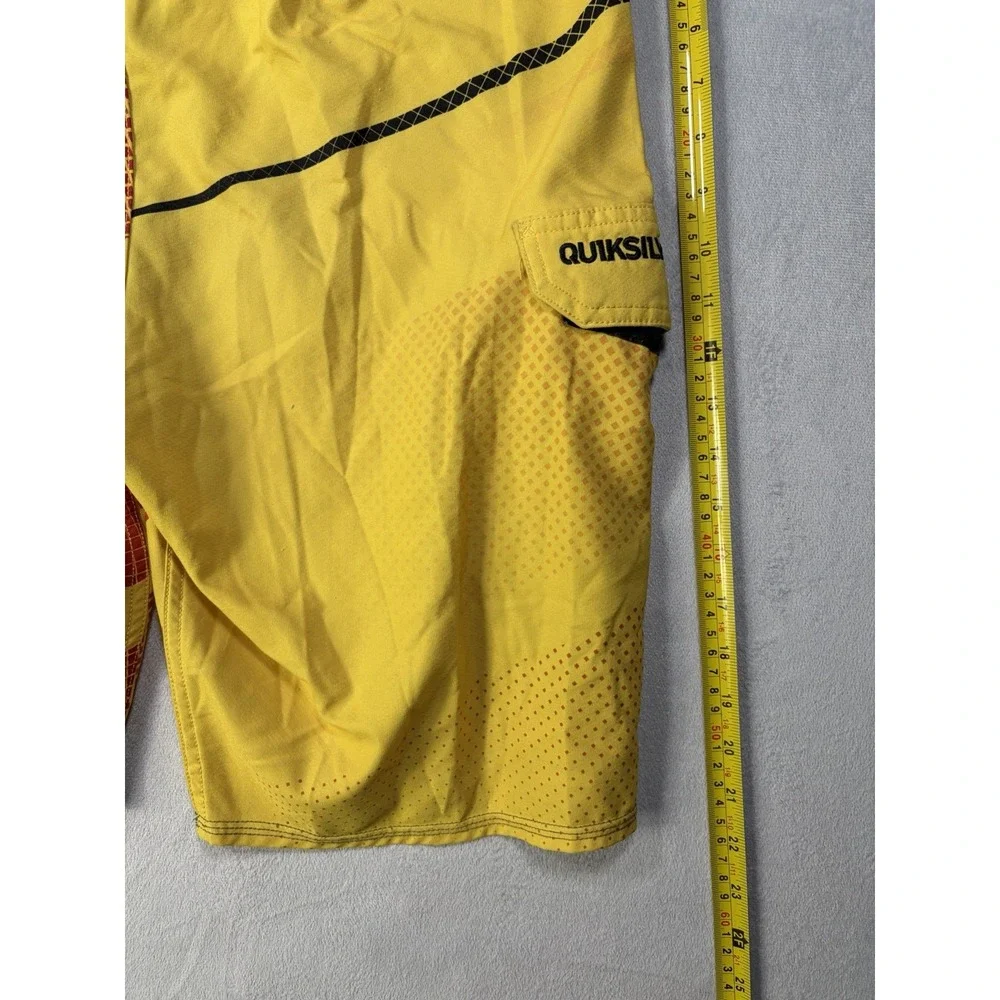 Quicksilver Men's Board Shorts Swim Orange Yellow Cargo Pocket Size 32